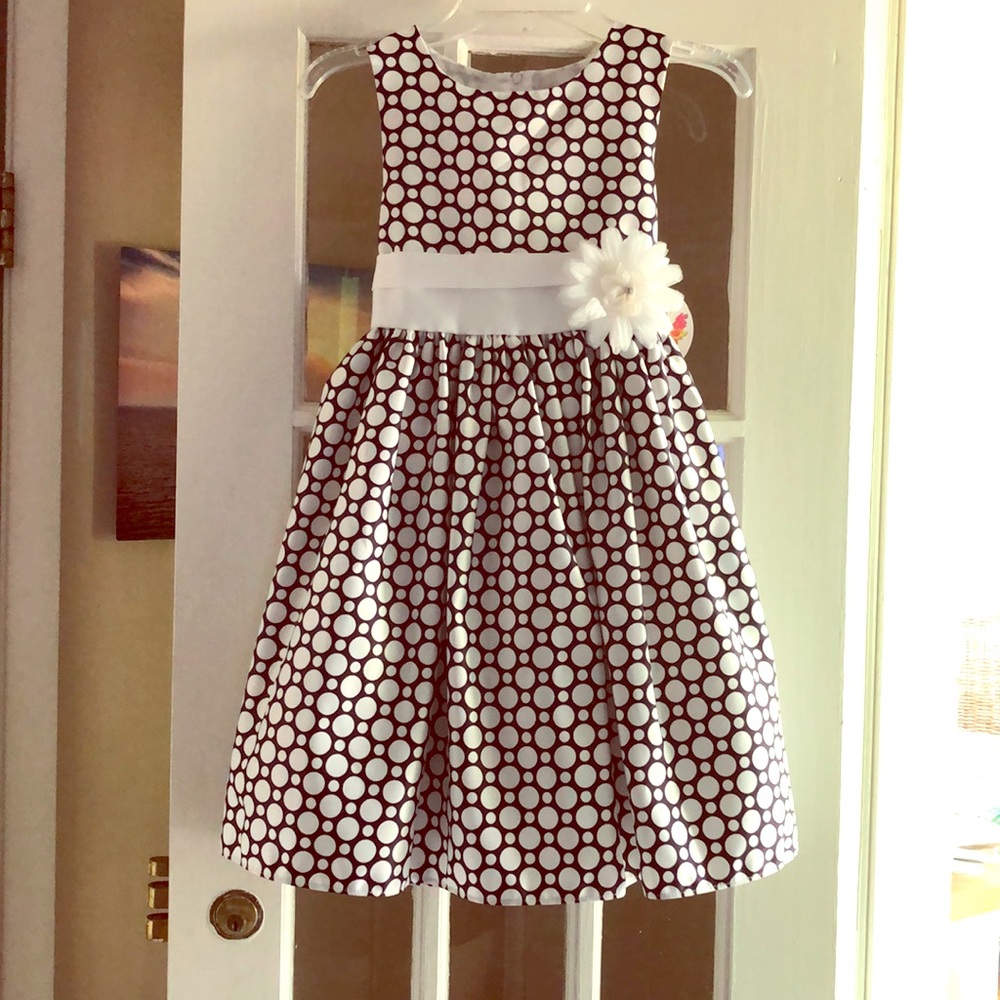 Girls fancy sleeveless dress